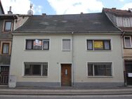 Waltershausen, 2 Familienhaus mit Anbau - Waltershausen