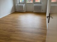 3,5-ZW in der Ringstr. 85 in Kiel zu vermieten! OTTO STÖBEN GmbH - Kiel