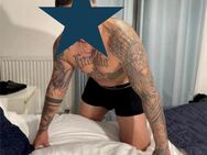 Andreas neu 🌷Massageboy 🌺 mega heißer Masseur aus Italien besucht diskret und ist besuchbar nur für Damen - Augsburg