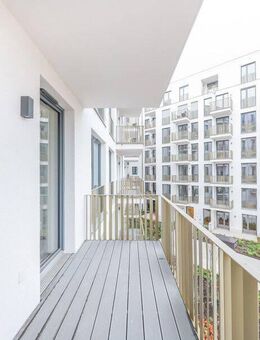 Exklusiv wohnen: Lichtdurchflutete 5-Zi.-Wohnung mit Balkon, moderner Einbauküche & zwei Bädern! - Dresden