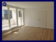 °°Frisches Wohnen in der City°° renovierte 2 Zimmer mit Balkon + neuer Boden, Abstellraum + Aufzug - Braunschweig
