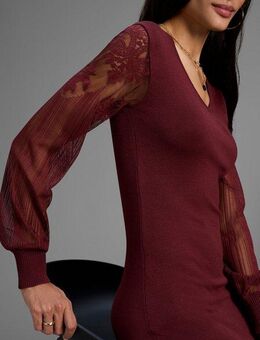 Laura Scott Strickkleid mit edlen Spitzenärmeln und tiefem V-neck