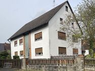 viel Platz für Familien und Gewerbe: großes Wohnhaus mit Nebengebäuden (sanierungsbedürftig) - Schnaittach