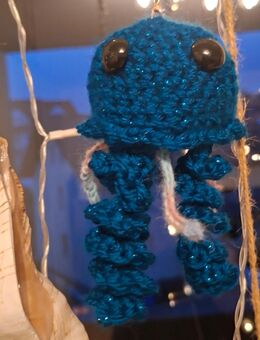 Qualle Handarbeit - Gehäkelt Dekoration - Goldbach (Bayern)