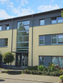 Gepflegte Eigentumswohnung mit großem Balkon u. Carport in bevorzugter Lage von Lev.-Meckhofen - Leverkusen
