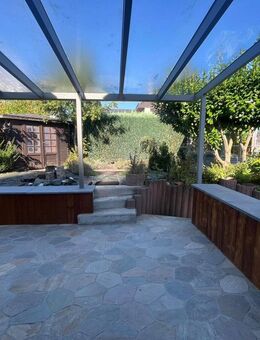 Waldems: Besondere Doppelhaushälfte in schöner Lage - Waldems