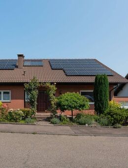 Zukunftssicher heizen - EFH + ELW mit Pelletheizung, PV-Anlage und großem Platzangebot - Donzdorf