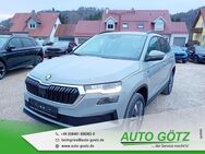 Skoda Karoq, Drive VZE Digi elektr Heckkl vo hi LichtAssist SpurAssist Connect Sunset 4xEFH Ladeboden Armlehne, Jahr 2022 - Beilngries