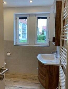 Sehr schick, neu saniert und bezugsfertig! Attraktive 3-Raum-Wohnung mit Garten und zzgl. Garage zu vermieten! - Weißenberg