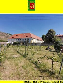 Historisches Gebäude mit Gaststätte in exponierter Lage - Nünchritz