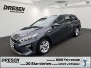 Kia cee'd, 1.4 T-GDI _sw Vision, Jahr 2020 - Neuss