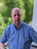 Ruhiger Mann, 58 Jahre alt, sucht nette und sympathische Frau in 34131