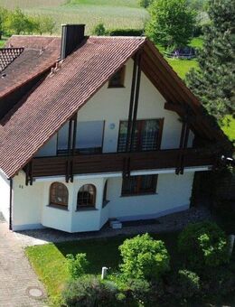Zwei attraktive Erdgeschosswohnungen mit großer Terrasse u. Gartenanteil - Durbach