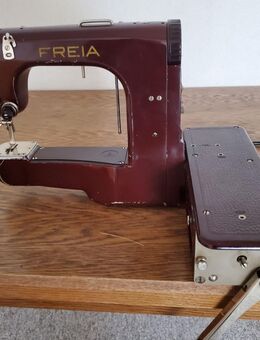 Freiarm-Koffernähmaschine "Freia" (vor 1960) - Sömmerda