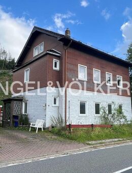 Sarnierungsbedürftiges Fachwerkhaus mit drei Wohneinheiten und großem Potenzial - Braunlage
