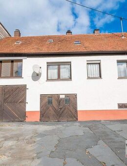 PLATZWUNDER - Einfamilienhaus mit drei Garagen und Nebengebäuden in Neunkirchen-Wiebelskirchen! - Neunkirchen (Saarland)