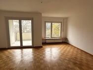 Schöne 3 Zimmer Wohnung mit Balkon - Erlangen