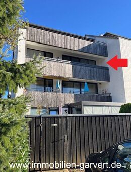 Modernisierte 3 Zimmerwohnung im 2.Obergeschoss mit Balkon, Aufzug und Schwimmbad in Borken - Borken