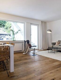 Für Paare mit Anspruch: 2,5 Zi - Wohnkomfort nach Sanierung mit Privatsphäre wie im eigenen Haus - Bonn