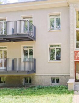 Besichtigung am kommenden Sonntag! 2 Balkone - 3 Zimmer - Tageslichtbad mit Wanne und Dusche - Berlin