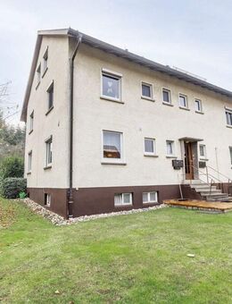 Für Kapitalanleger und Handwerker! Vermietete 2-Zi. DG-Wohnung mit Erweiterungspotential - Aichelberg
