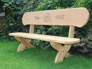 Gartenbank aus Lärche. Holzbank. Hochzeitsgeschenk. Rentners Geschenk. - Steyerberg