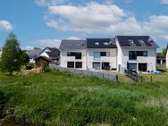 Schlüsselfertig ausgebautes REH, S/O-Terrasse, 2 Stellplätze, KFW 40, Klimafreundlicher Neubau - Herrngiersdorf