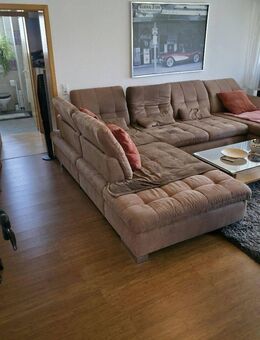 Gut geschnittene und helle 2,5 Zimmer-ETW mit Loggia und TG in Ludwigsburg - Ludwigsburg