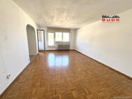 Helle und großzügig geschnittene Wohnung mit Balkon und Tiefgaragenstelllplatz - Geislingen (Steige)