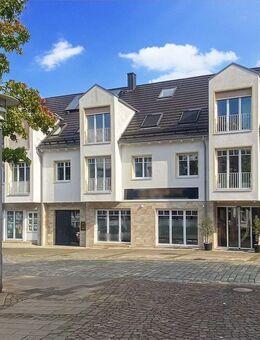 Top Lage in Bi-Schildesche: Zwei Wohn- und Geschäftshäuser direkt an der Stiftskirche - Bielefeld