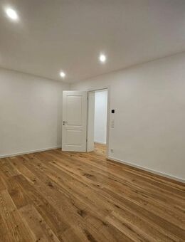 Stilvoll kernsaniert: 2,5 Zimmer mit dem Raumgefühl einer 3-Zimmer-Wohnung in Stuttgart-Ost - Stuttgart