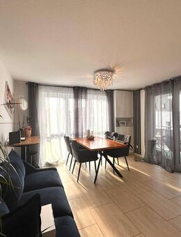 Helle und geräumige 3-Zimmer-Wohnung mit moderner Einrichtung. - Villingen-Schwenningen