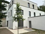 Exklusive 3 Zi.-Wohnung in der Heidelberger Südstadt mit drei Terrassen u. Gartenanteil zu verkaufen - Heidelberg
