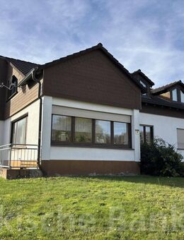 Zweifamilienhaus auf sonnigem Grundstück - Fröndenberg (Ruhr)