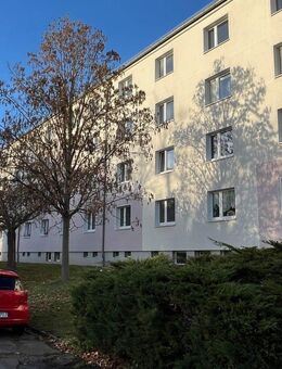 Quadratisch, Praktisch, gut.. ..helle, moderne 3 Zimmer-Wohnung mit Einbauküche .. sofort einzugsfertig - Zwickau