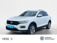 VW T-Roc, 1.5 TSI STYLE DIGITAL 17ZOLL, Jahr 2021 - Büdingen Zentrum