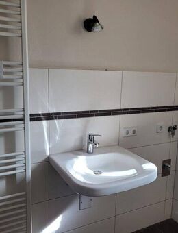 modern sanierte 2-Raum-Wohnung - Schönebeck (Elbe)