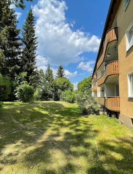 3-Zimmer-Wohnung mit Balkon - im Hochparterre eines gepflegten Mehrfamilienhaus - Schwarzenbach (Saale)