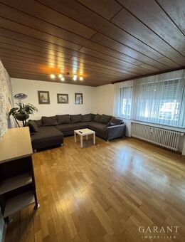 Leerstehende 4 Zimmer-Wohnung in zentraler Lage von Markgröningen - Markgröningen