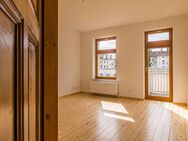 Viel Licht & Platz: 2-Zimmer-Altbauwohnung mit Ost-Balkon - Leipzig