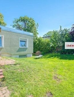 IMMOBERLIN.DE - Attraktiver Bungalow mit diskretem Garten in guter Ortslage - Berlin
