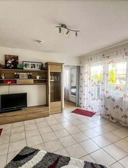 2-Zi-WHG mit Balkon und Tiefgaragenstellplatz - teilmöbliert - Dobel