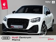 Audi Q2, S line 35 TDI, Jahr 2023 - Mainz