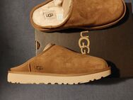 Original UGG Classic Slip-On / Pantoffeln / Hausschuhe, Farbe: Chestnut, Gr. 42 - Frankfurt (Main) Nordend-Ost