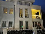 Die perfekte Wohnung in hervorragender Wohnlage: aufwendig ausgestattete 2-Zimmer-Wohnung mit Balkon u. Tiefgaragenplatz - Bünde