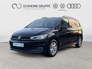 VW Touran, 2.0 TDI Highline, Jahr 2022 - Wesel