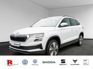 Skoda Karoq, 1.5 TSI AMBITION FLA W-Paket, Jahr 2022 - Pinneberg