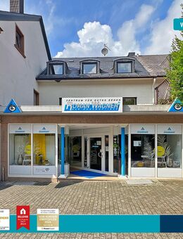 Hermeskeil: Wohn- und Geschäftshaus mit vermieteter Ladeneinheit und schöner Maisonettewohnung - Hermeskeil