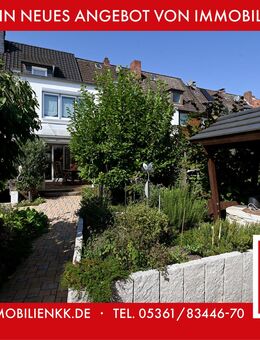 Zentral & ruhig: Modernisiertes Reihenhaus am Köhlerberg auf gepflegtem Eigentumsgrundstück - Wolfsburg