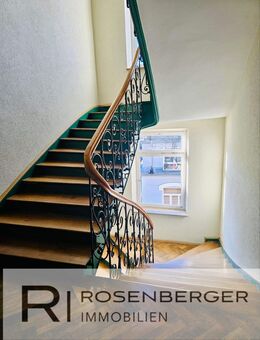 Rarität - Ausbaufähiger Dachboden in Münchens bester Lage - München